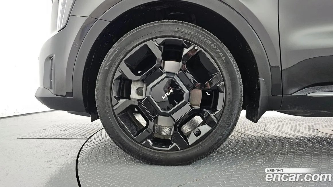 Kia Sorento — фото 5