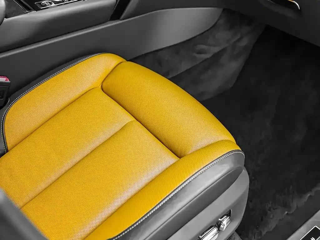 Rolls-Royce Cullinan 2022 из CN, фото 10