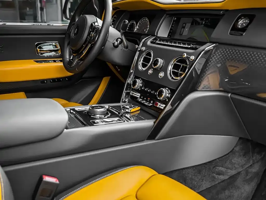 Rolls-Royce Cullinan 2022 из CN, фото 8