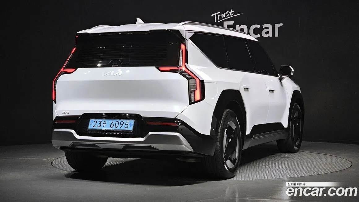 [object Object] EV9 2024 из KR, фото 2