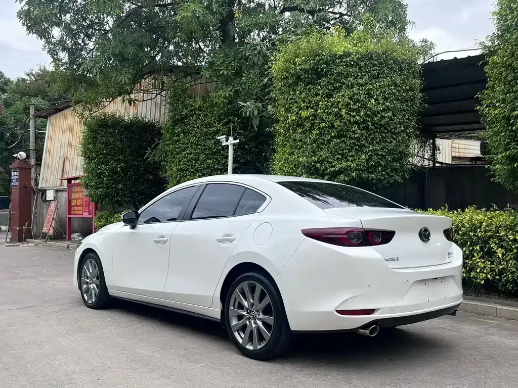 Mazda 3 Axela 2023 из CN, фото 6