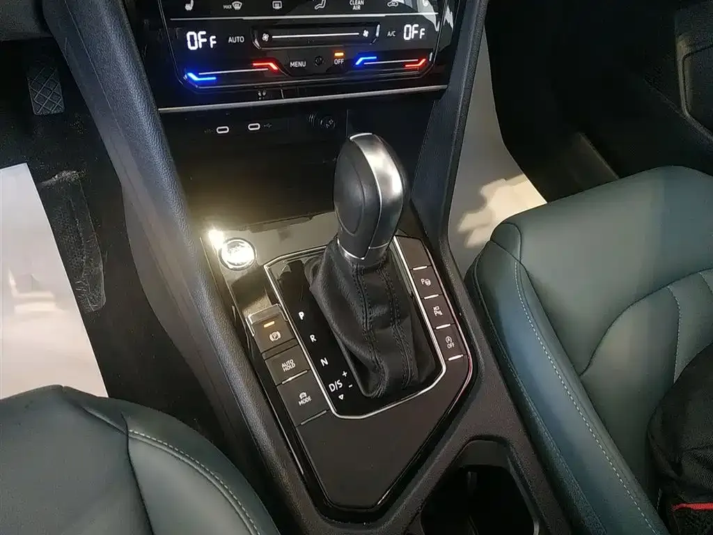 Volkswagen Tharu 2024 из CN, фото 6