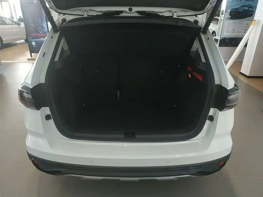 Volkswagen Tharu 2024 из CN, фото 9