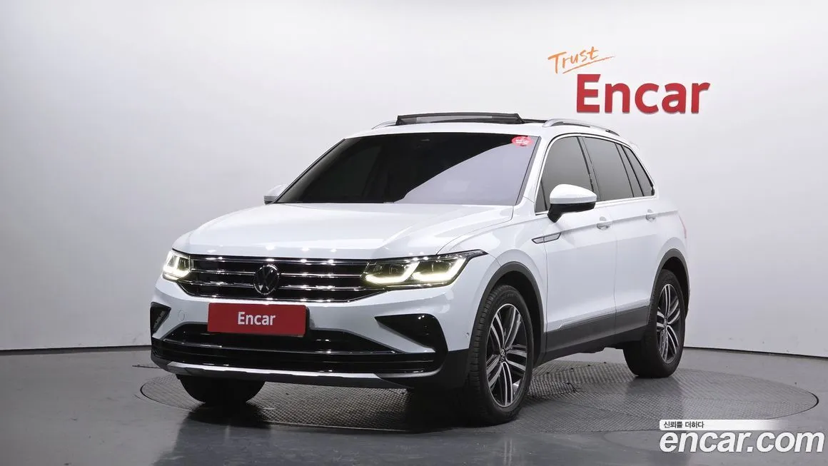 Volkswagen Tiguan — фото 1