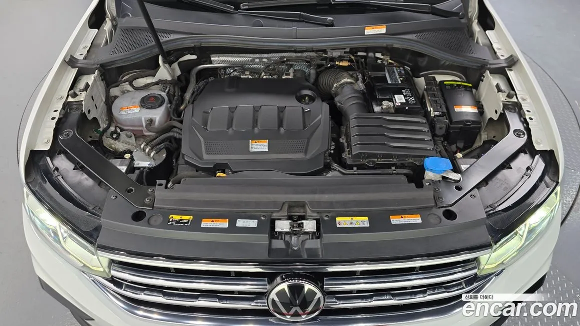 Volkswagen Tiguan — фото 6