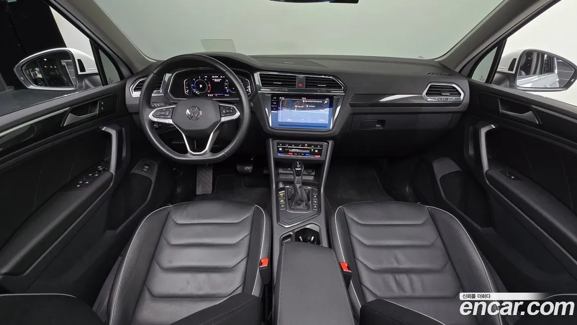 Volkswagen Tiguan — фото 7