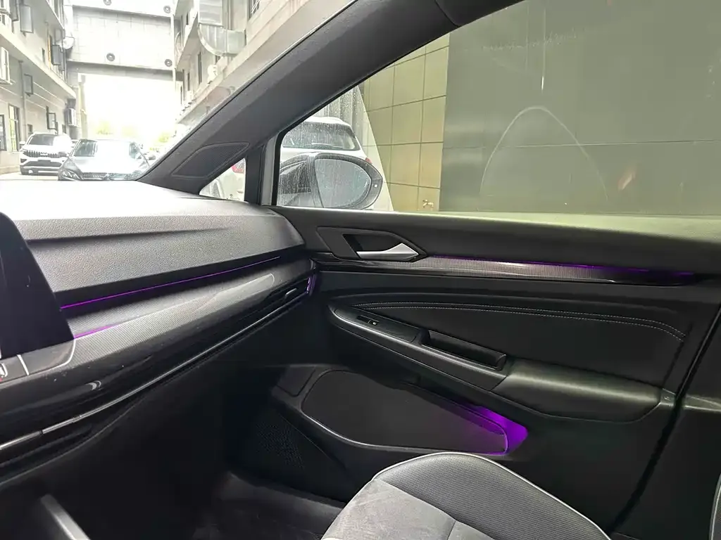 Volkswagen Golf 2021 из CN, фото 7