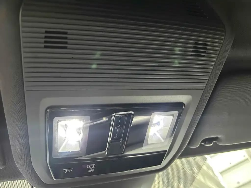 Volkswagen Golf 2021 из CN, фото 8