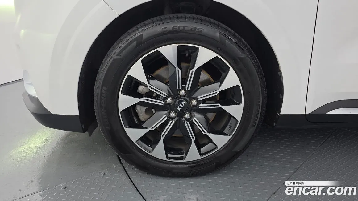 Kia Carnival 2021 из KR, фото 5