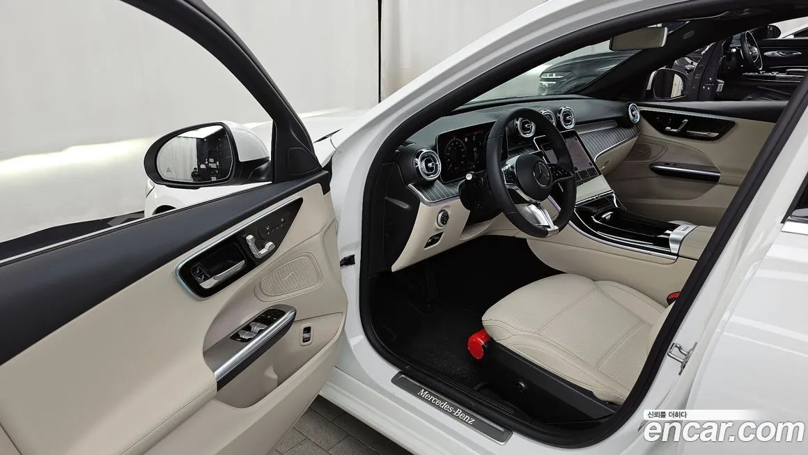 Mercedes-Benz C-Class 2025 из KR, фото 10