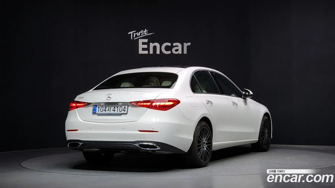 Mercedes-Benz C-Class 2025 из KR, фото 2