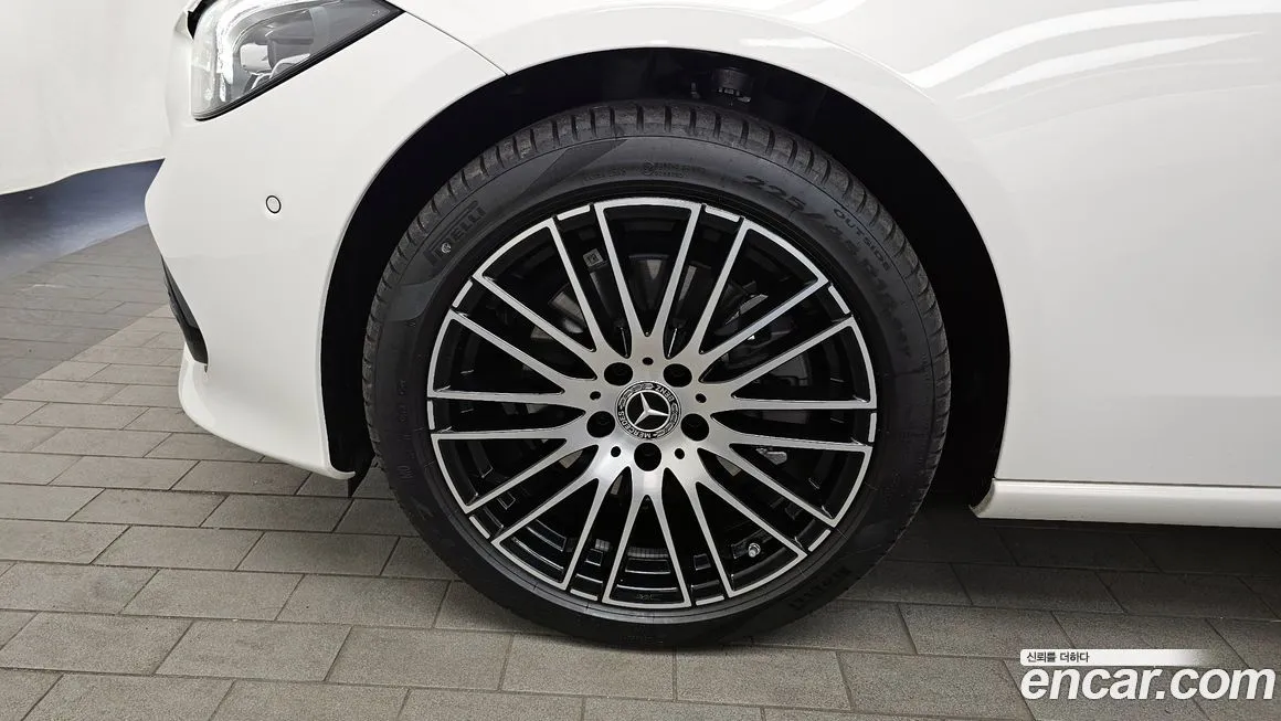 Mercedes-Benz C-Class 2025 из KR, фото 5