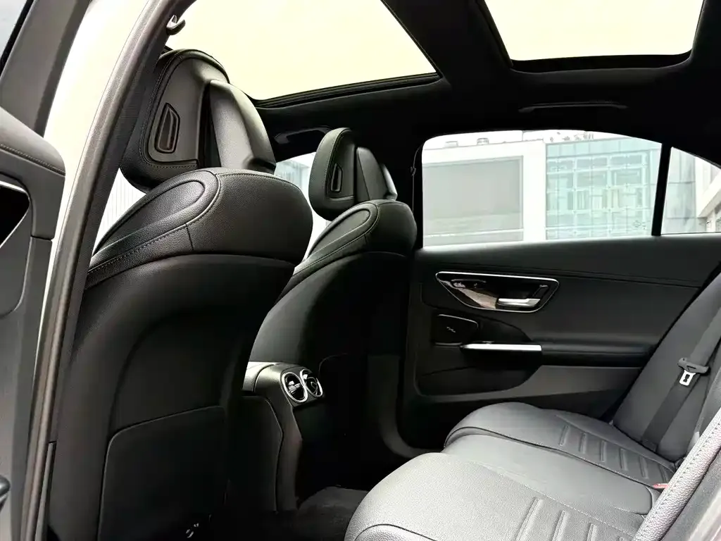 Mercedes-Benz C-Class 2023 из CN, фото 8