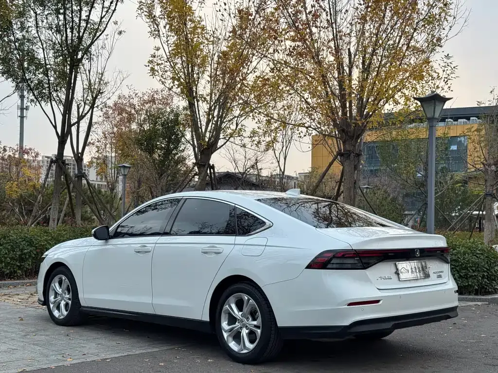 Honda Accord 2023 из CN, фото 10