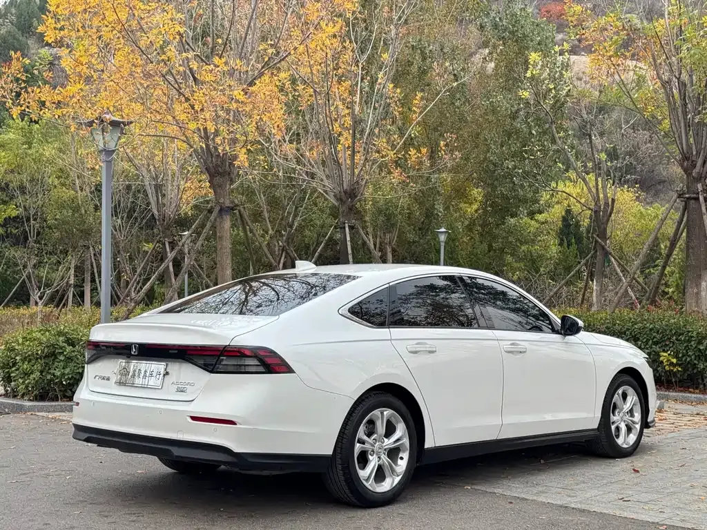 Honda Accord 2023 из CN, фото 8