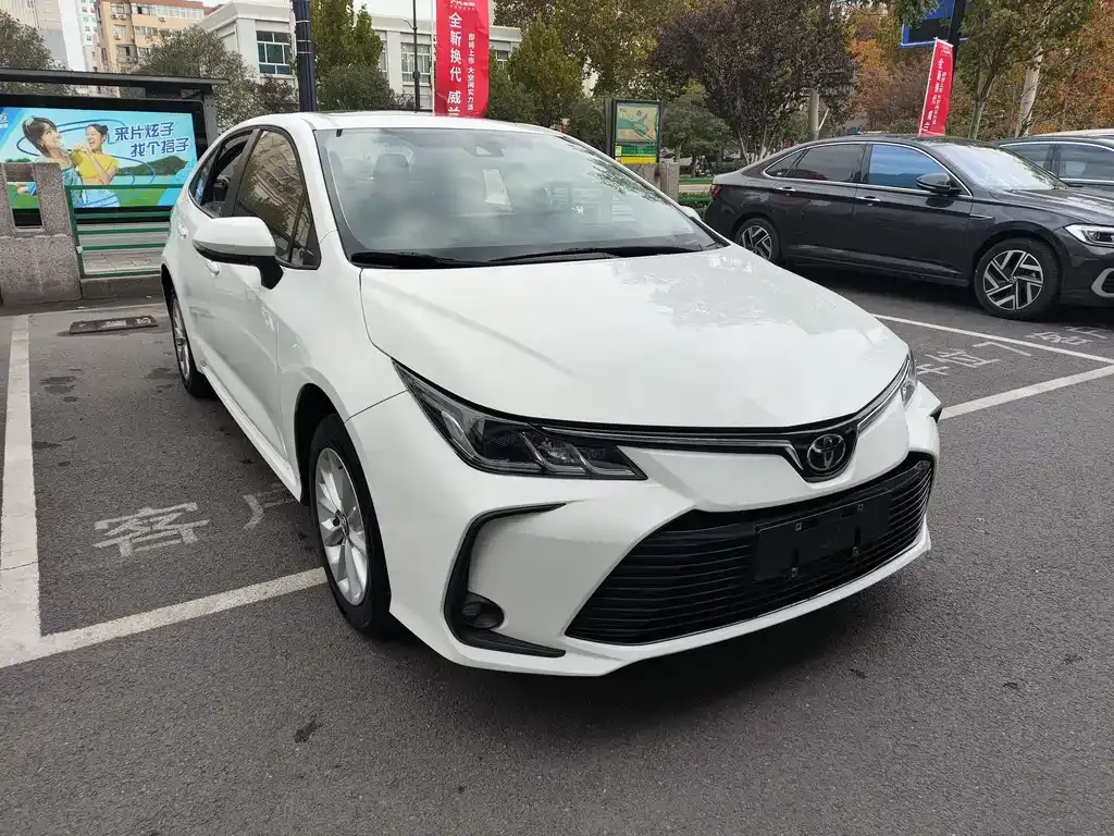 Toyota Corolla 2022 из CN, фото 3