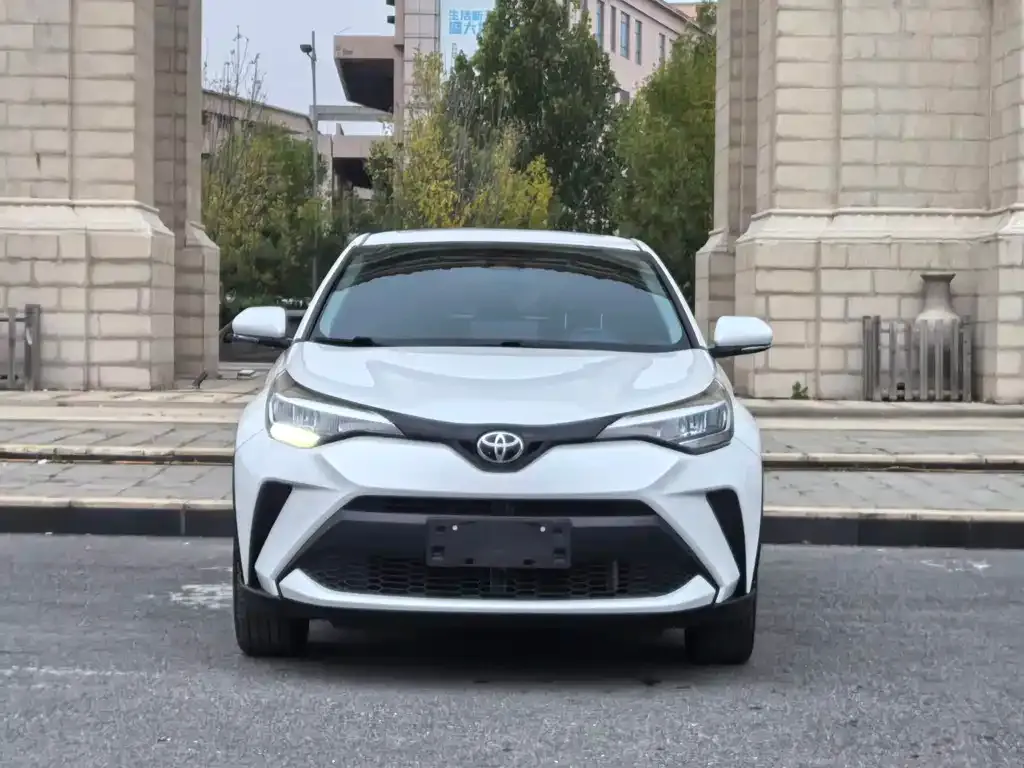 Toyota C-HR 2022 из CN, фото 2