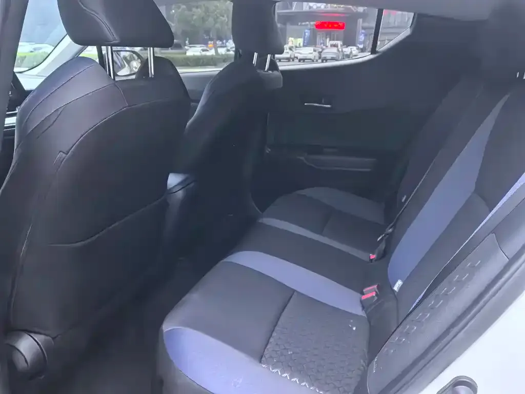 Toyota C-HR 2022 из CN, фото 7