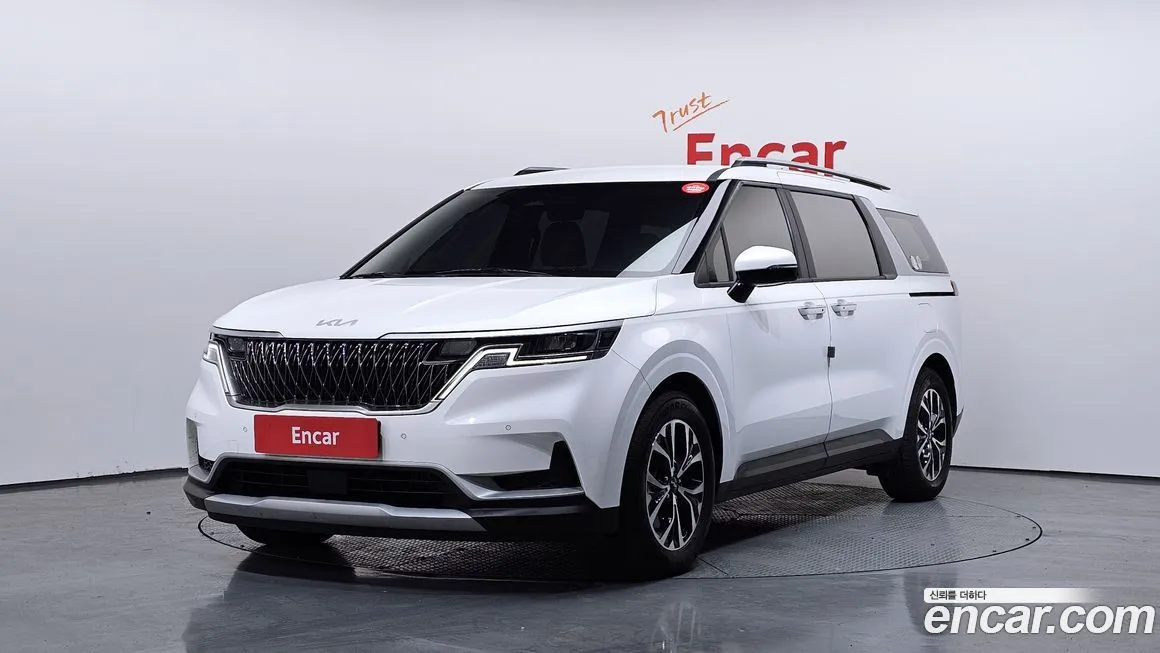 Kia Carnival 2023 из KR, фото 1