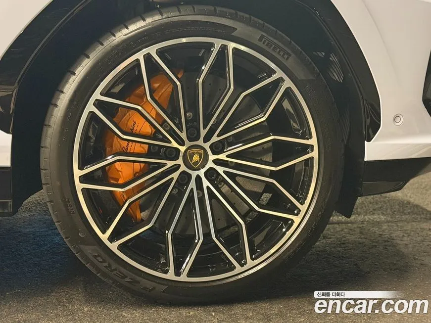 Lamborghini Urus 2025 из KR, фото 5