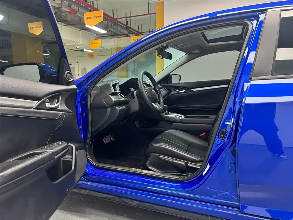 Honda Civic 2022 из CN, фото 9