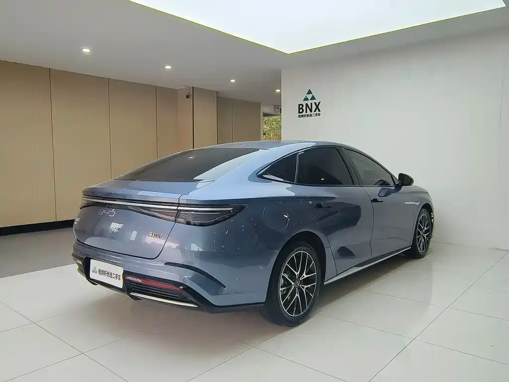 BYD Seal 07 DM-i 2025 из CN, фото 2