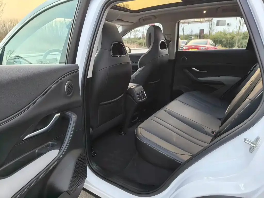 BYD Seal 05 DM-i 2025 из CN, фото 10