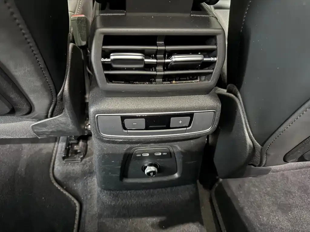 Audi Q4 e-tron 2024 из CN, фото 9
