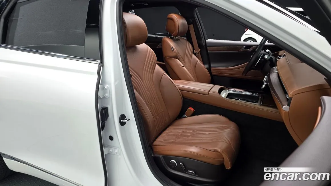 Genesis G80 — фото 10