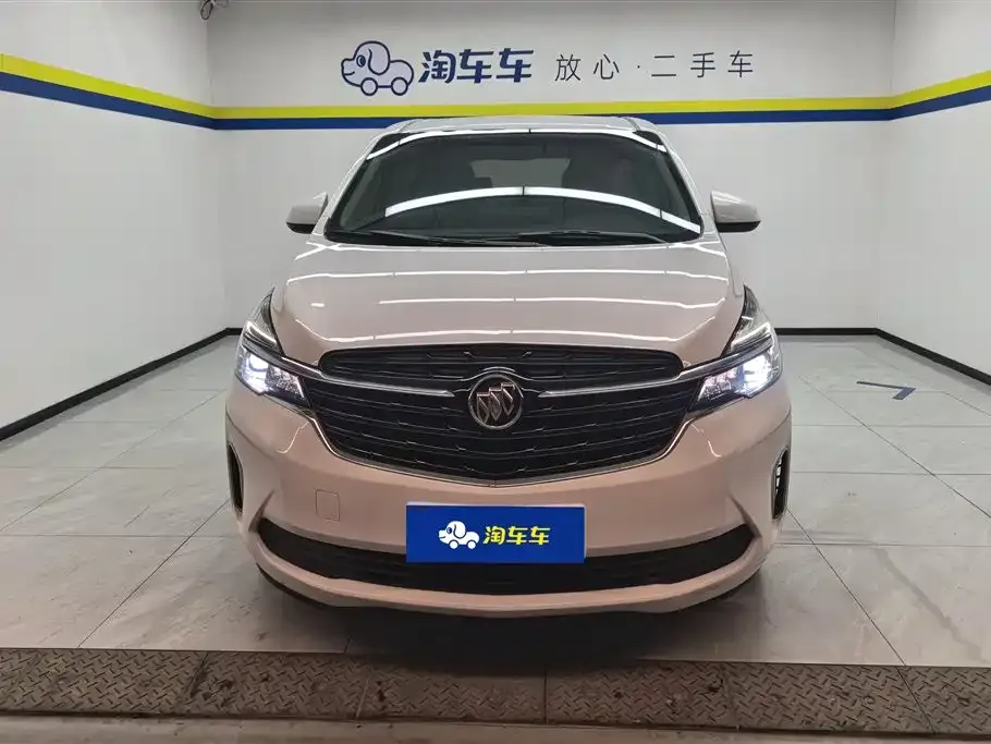 Buick GL8 2021 из CN, фото 2