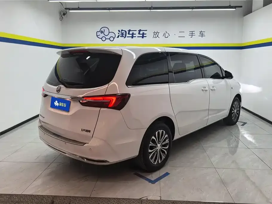Buick GL8 2021 из CN, фото 3