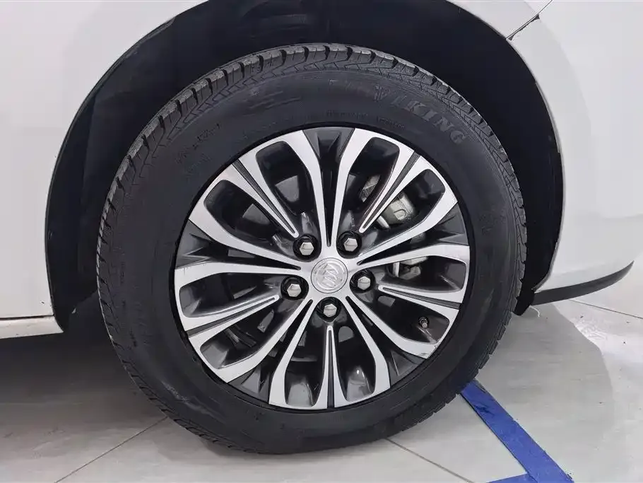 Buick GL8 2021 из CN, фото 6