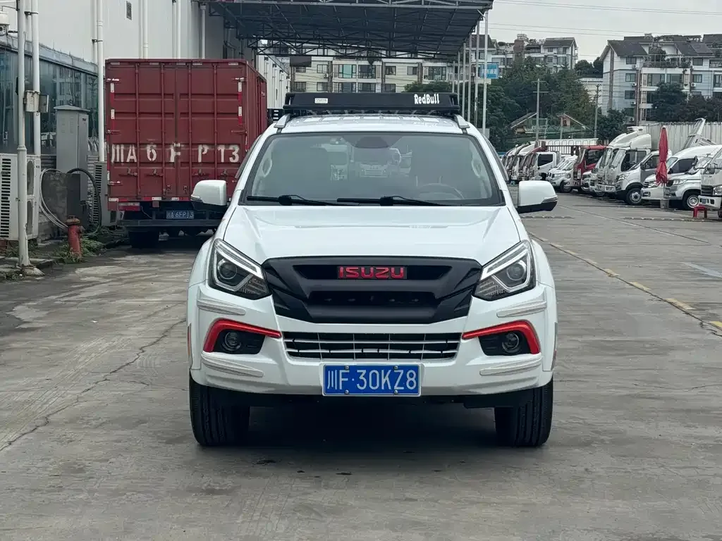 Isuzu MU-X 2022 из CN, фото 2