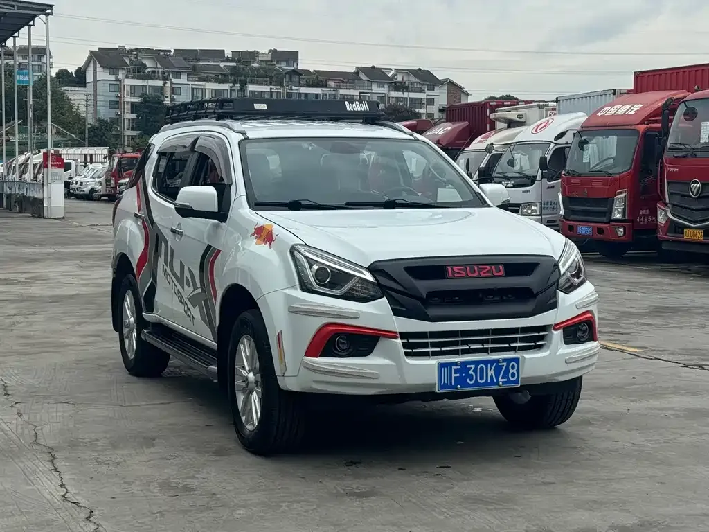 Isuzu MU-X 2022 из CN, фото 3