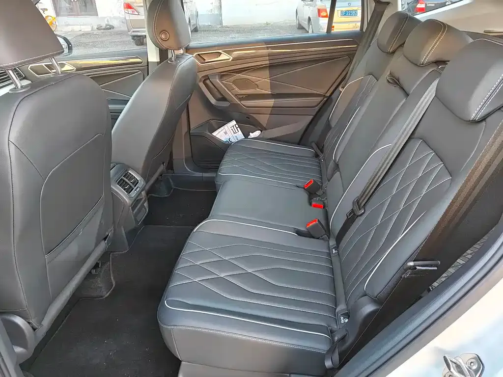 Volkswagen Tiguan L 2025 из CN, фото 5