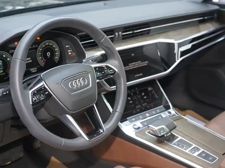 Audi A6L 2021 из CN, фото 9