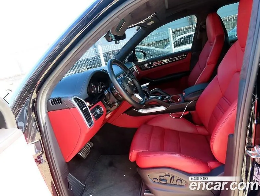 Porsche Cayenne 2023 из KR, фото 5
