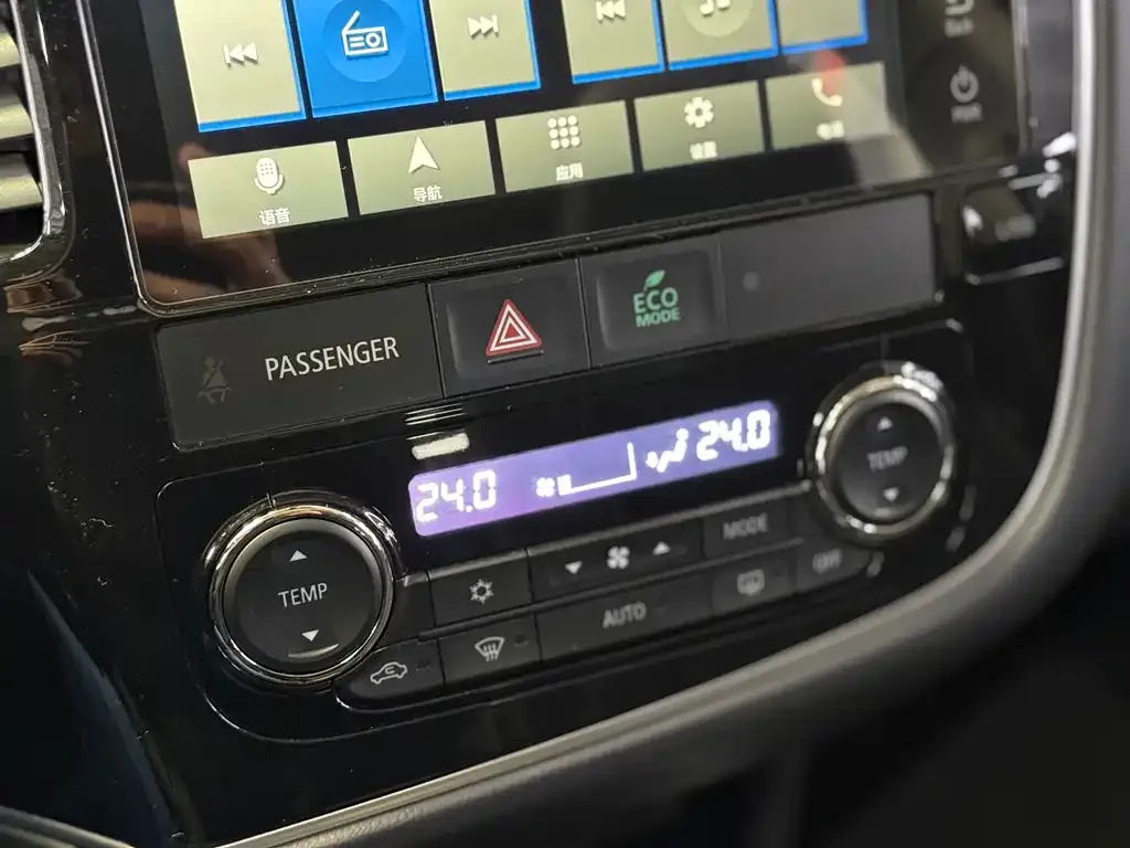 Mitsubishi Outlander 2021 из CN, фото 10