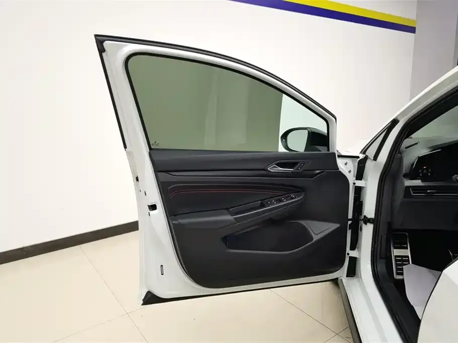 Volkswagen Golf GTI 2024 из CN, фото 7