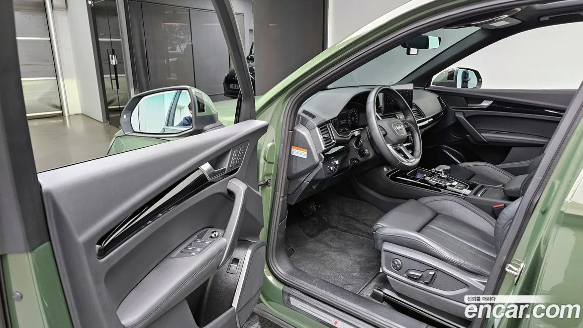 Audi Q5 2024 из KR, фото 10