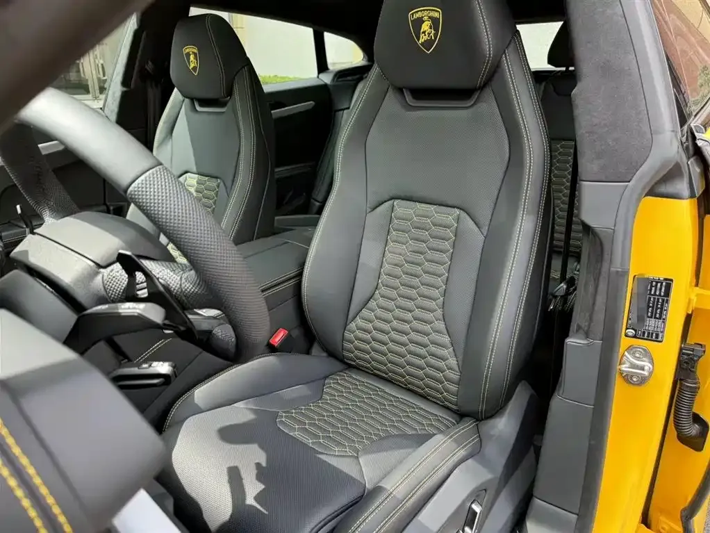 Lamborghini Urus 2024 из CN, фото 6