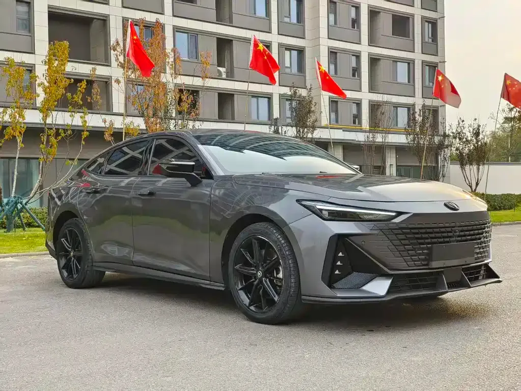 Changan UNI-V iDD 2023 из CN, фото 3
