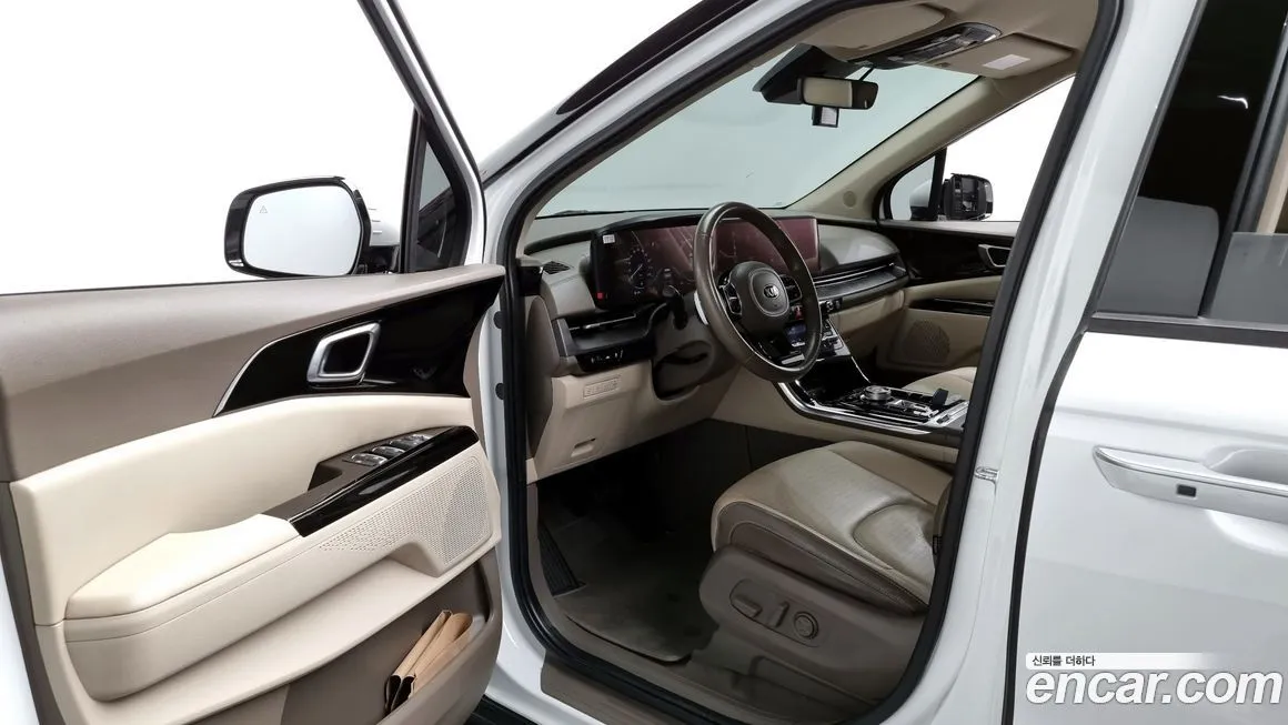 Kia Carnival — фото 10