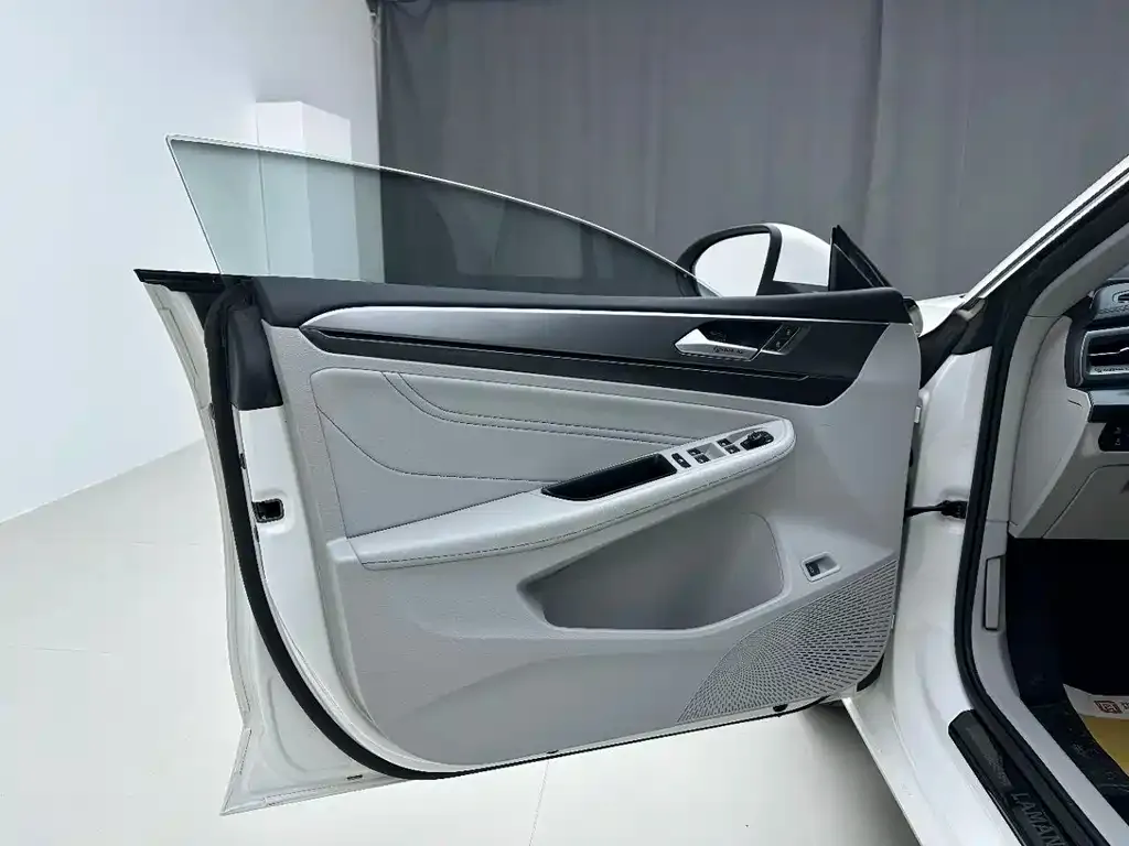 Volkswagen Lamando 2023 из CN, фото 9