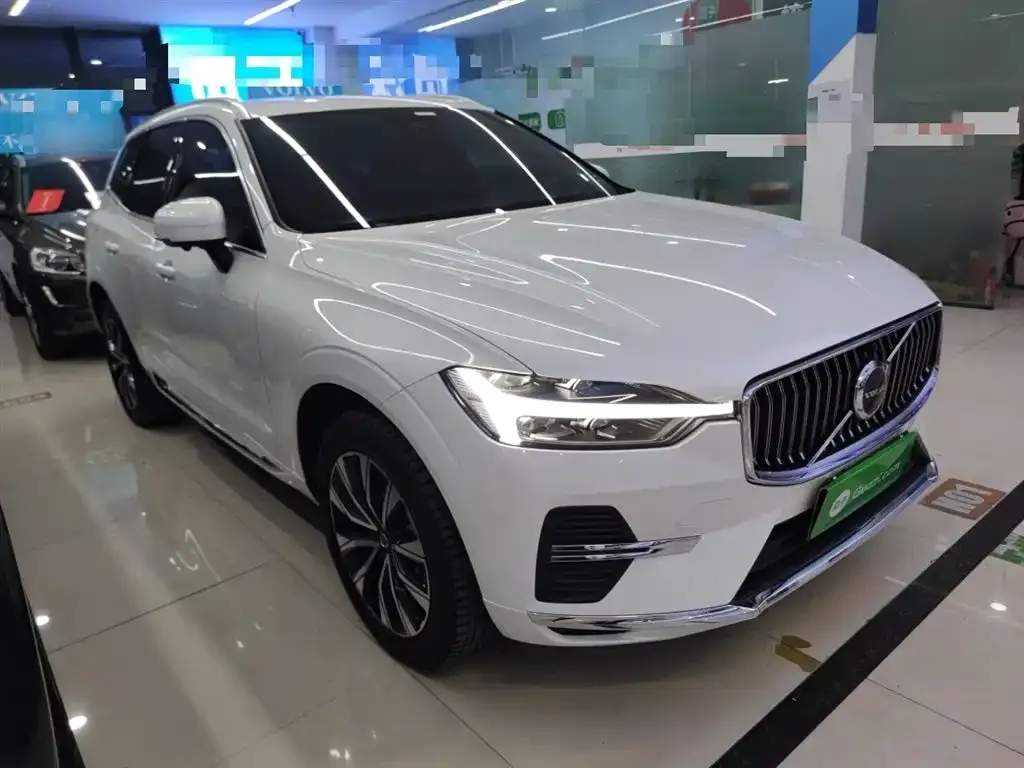 Volvo XC60 — фото 4