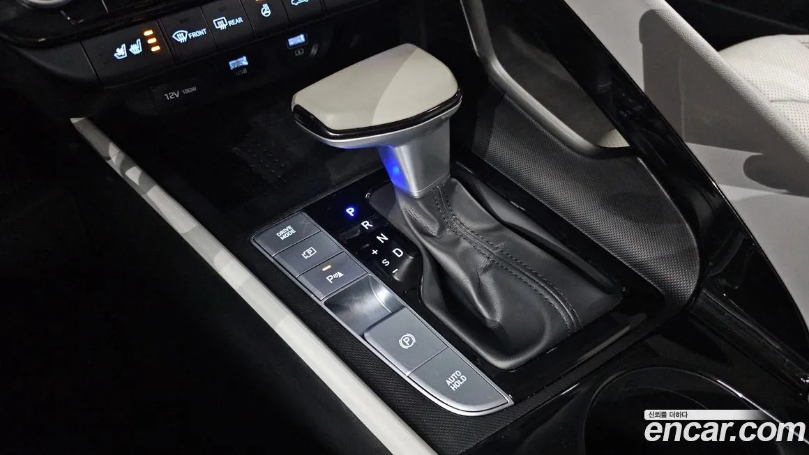 Hyundai AVANTE — фото 9