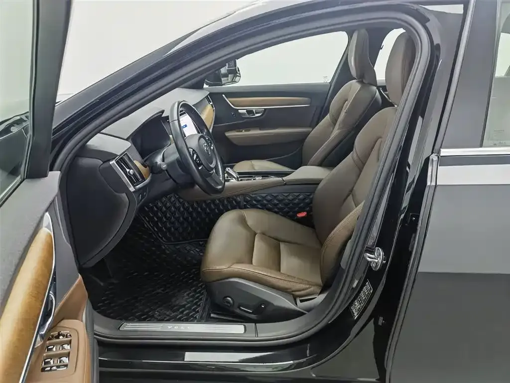 Volvo S90 — фото 10