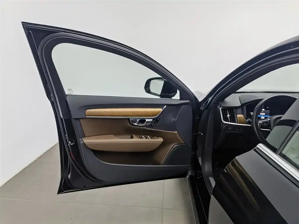 Volvo S90 — фото 8