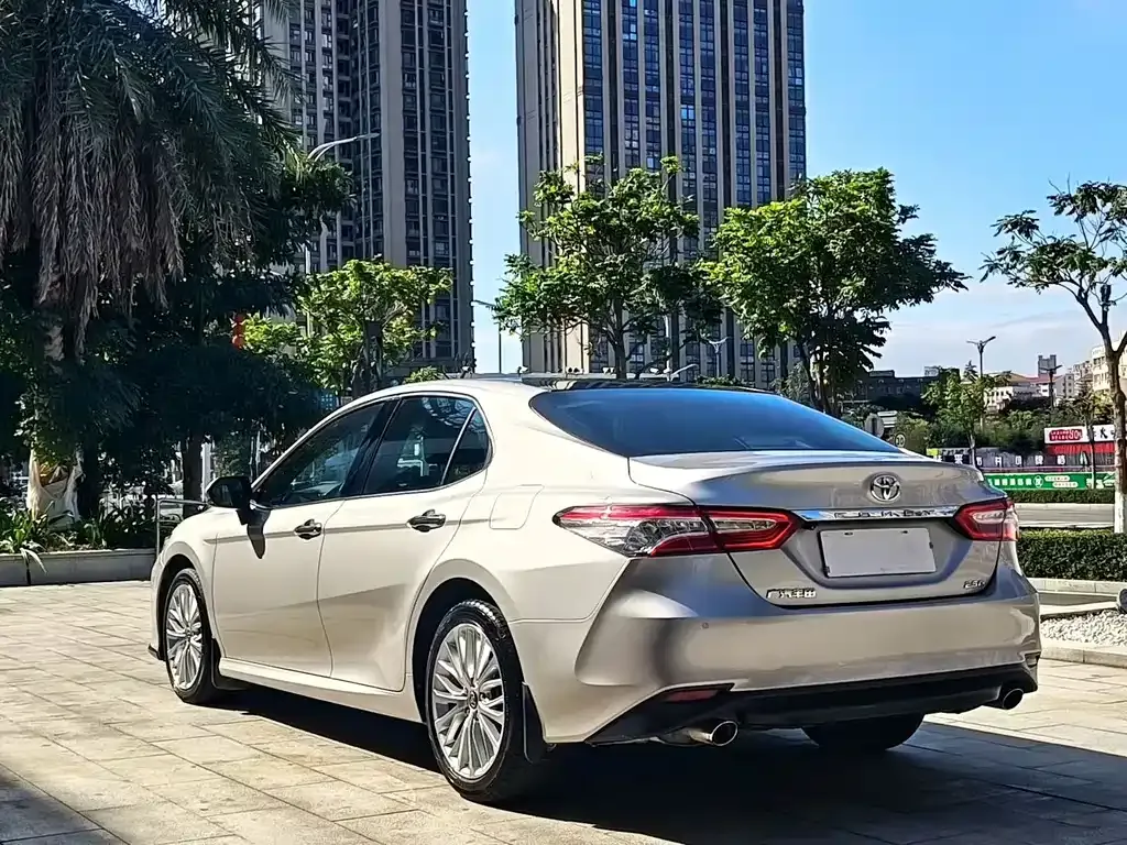 Toyota Camry 2021 из CN, фото 9