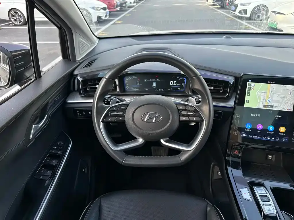 Hyundai Custo — фото 10